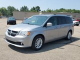 Used 2019 Dodge Grand Caravan SXT image 2