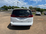 Used 2022 Chrysler Pacifica Touring-L image 4