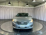 Used 2017 Hyundai Sonata SE image 2