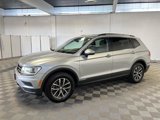 Used 2019 Volkswagen Tiguan SE image 2