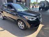 Used 2020 Nissan Kicks S image 2