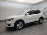Used 2017 Nissan Rogue SV image 2