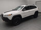 Used 2017 Jeep Cherokee Trailhawk image 2