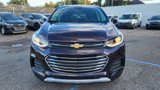 Used 2021 Chevrolet Trax LT w/ LT Convenience Package image 4