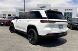 Used 2023 Jeep Grand Cherokee Altitude image 5