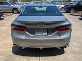 Used 2023 Toyota Camry SE image 5