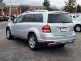 Used 2010 Mercedes-Benz GL 450 4MATIC image 3