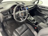 Used 2024 Porsche Macan image 4