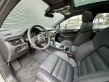 Used 2025 Porsche Macan image 4