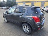 Used 2018 Chevrolet Trax LT w/ LT Convenience Package image 4