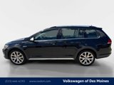 Used 2019 Volkswagen Golf Alltrack SE image 3