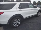 Used 2021 Ford Explorer XLT w/ Equipment Group 202A image 5