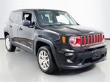Used 2023 Jeep Renegade Latitude image 3