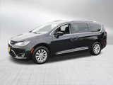 Used 2019 Chrysler Pacifica Touring-L w/ Premium Audio Group image 3