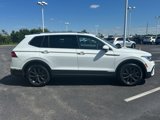Used 2022 Volkswagen Tiguan SE w/ Panoramic Sunroof Package image 4