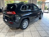 Used 2016 Jeep Cherokee Sport image 4