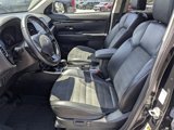 Used 2019 Mitsubishi Outlander SE image 2