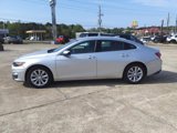 Used 2022 Chevrolet Malibu LT image 2