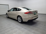 Used 2019 Ford Fusion SE image 5