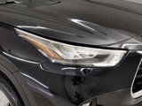 Used 2020 Toyota Highlander LE image 3