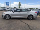 Used 2019 Ford Fusion SE image 2