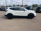 Used 2021 Nissan Rogue Sport SV image 4