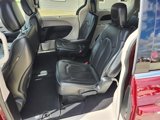 Used 2017 Chrysler Pacifica Limited image 6
