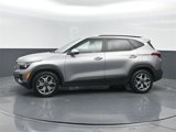 Used 2021 Kia Seltos EX image 4
