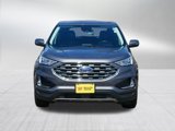 Used 2021 Ford Edge Titanium image 2