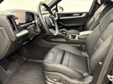 Used 2024 Porsche Cayenne image 4