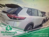Used 2024 Nissan Rogue SV image 2