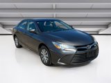 Used 2017 Toyota Camry SE image 3