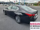 Used 2023 Nissan Altima 2.5 SV image 3