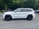 Used 2022 Jeep Grand Cherokee Laredo X image 3