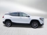 Certified 2024 GMC Terrain SLT image 2