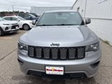 Used 2019 Jeep Grand Cherokee Altitude image 2
