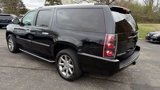 Used 2014 GMC Yukon XL Denali image 3