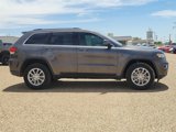 Used 2021 Jeep Grand Cherokee Laredo image 6