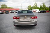 Used 2017 Chevrolet Malibu LT image 4