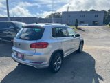 Used 2017 Volkswagen Tiguan Sport image 4