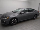 Used 2020 Nissan Altima 2.5 SV image 2