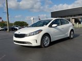 Used 2017 Kia Forte S image 2