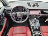 Used 2025 Porsche Macan image 4