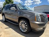 Used 2011 Cadillac Escalade 2WD image 2
