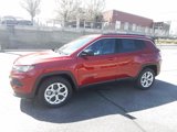 New 2025 Jeep Compass Latitude image 3