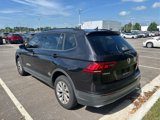 Used 2020 Volkswagen Tiguan S image 3