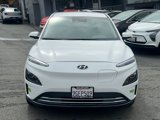 Used 2023 Hyundai Kona SE image 2