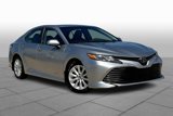Used 2018 Toyota Camry LE image 2