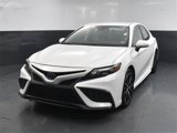 Used 2023 Toyota Camry SE image 3