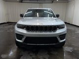 New 2025 Jeep Grand Cherokee Laredo image 3